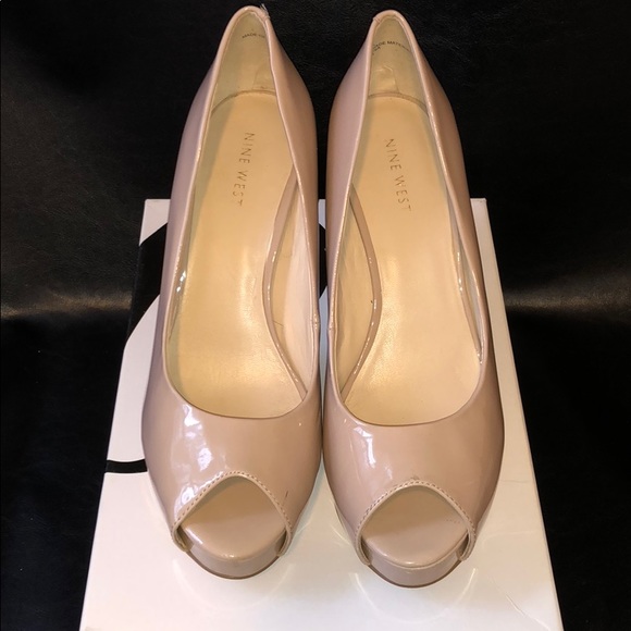 NINE WEST nude peep toe platform pumps size 9.5 - Picture 2 of 5